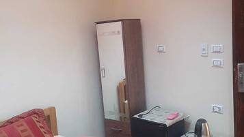 Soundproofing, iron/ironing board, free WiFi, bed sheets