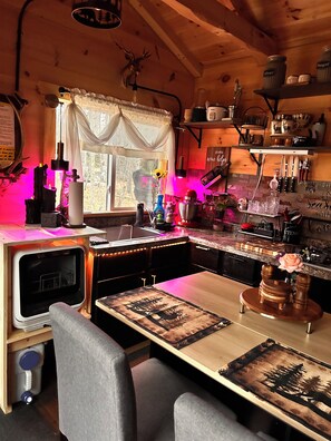 Microwave, oven, coffee/tea maker, electric kettle