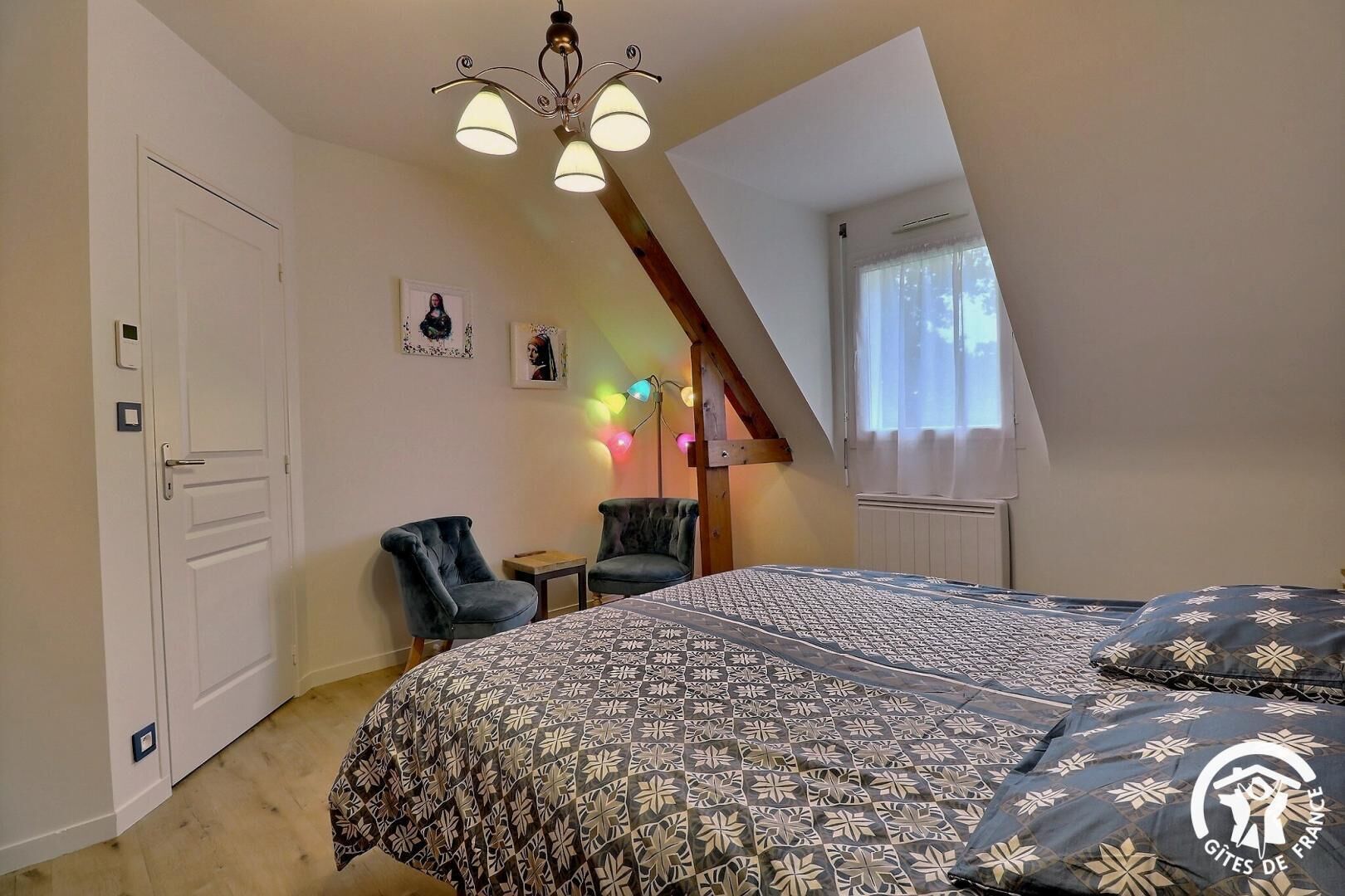 2 chambres, fer et planche à repasser, Wi-Fi gratuit, draps fournis