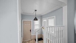 Unclassified image, 3 of 31, button - Cozy Cottage Home w/ Fenced Yard in Rock Island (Rock Island)