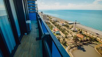 Appartement Luxe, balcon, vue mer | 1 chambre, draps en coton égyptien, literie de qualité supérieure