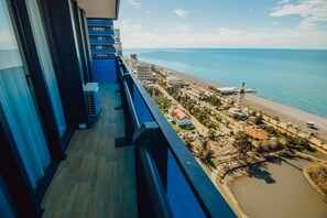 Luxury Apartment, Balcony, Sea View | 1 bedroom, Egyptian cotton sheets, premium bedding, down comforters - Orbi City Black Sea View Aparthotel (Batumi)