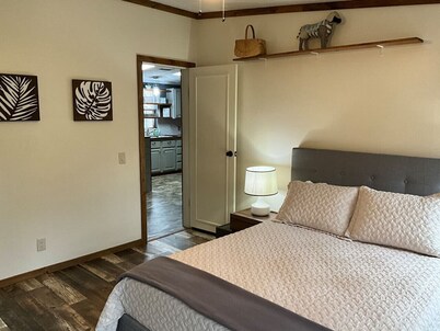 The Auburn Home - LPM