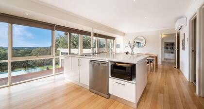 Long View - Heated Pool in Red Hill