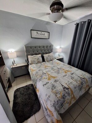 2 chambres, fer et planche à repasser, Wi-Fi gratuit, draps fournis