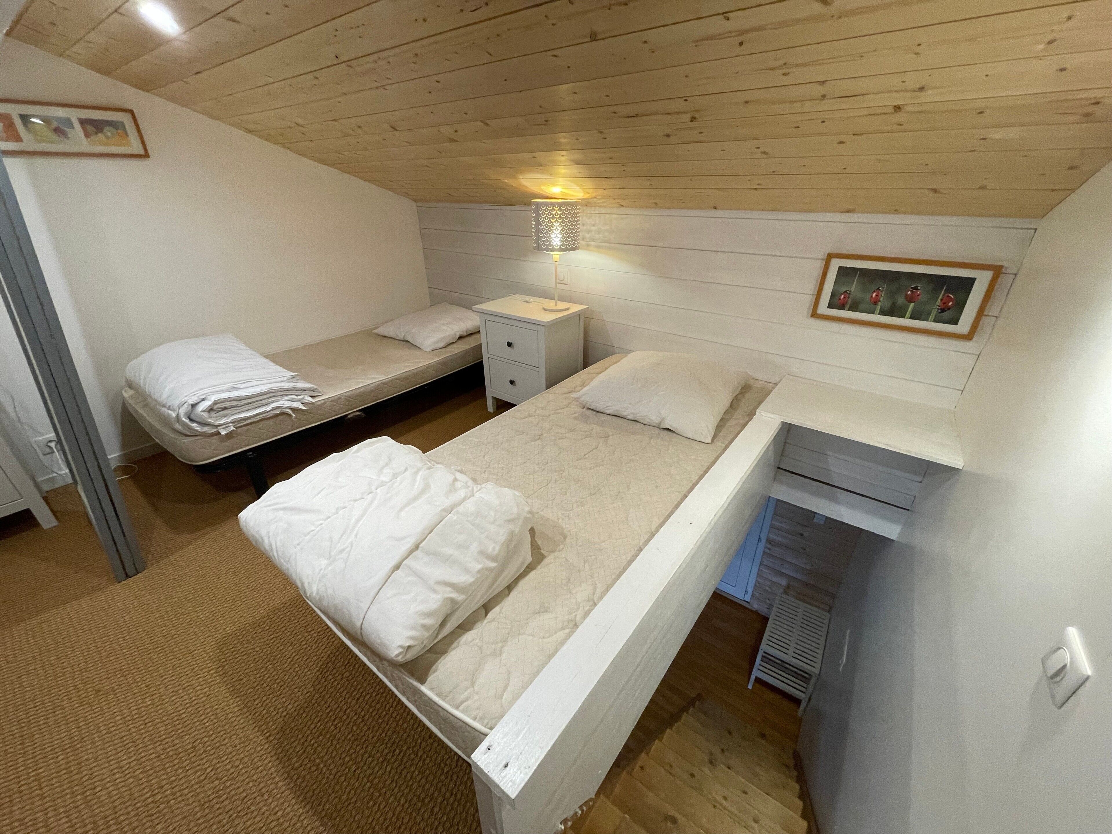 1 habitación, tabla de planchar con plancha y wifi gratis 