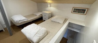 Apartment 'La Tomate Surfeuse' with Private Terrace, Balcony and Wi-Fi