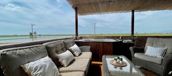 Apartment 'El Mirador' with Sea View, Wi-Fi and Air Conditioning