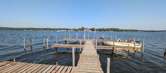 Cottage #4 - Beautiful 3 Bedroom Lakefront Cottage - Fully Renovated in 2024!