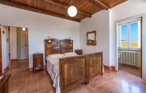 4 quartos, berço de viagem, Wi-Fi de cortesia