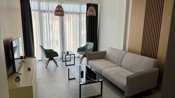 Premium Studio Suite | In-room safe, soundproofing, iron/ironing board, free WiFi