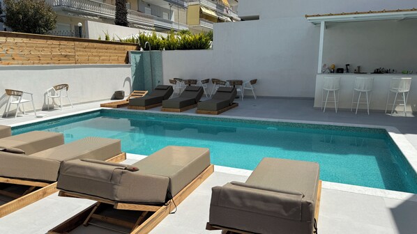 Seasonal outdoor pool