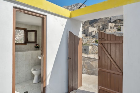 Property grounds. Studio Apartment 'Villa Houvarda' with Mountain View, Private Terrace and Wi-Fi