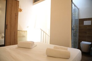 1 chambre, fer et planche à repasser, Wi-Fi gratuit, draps fournis