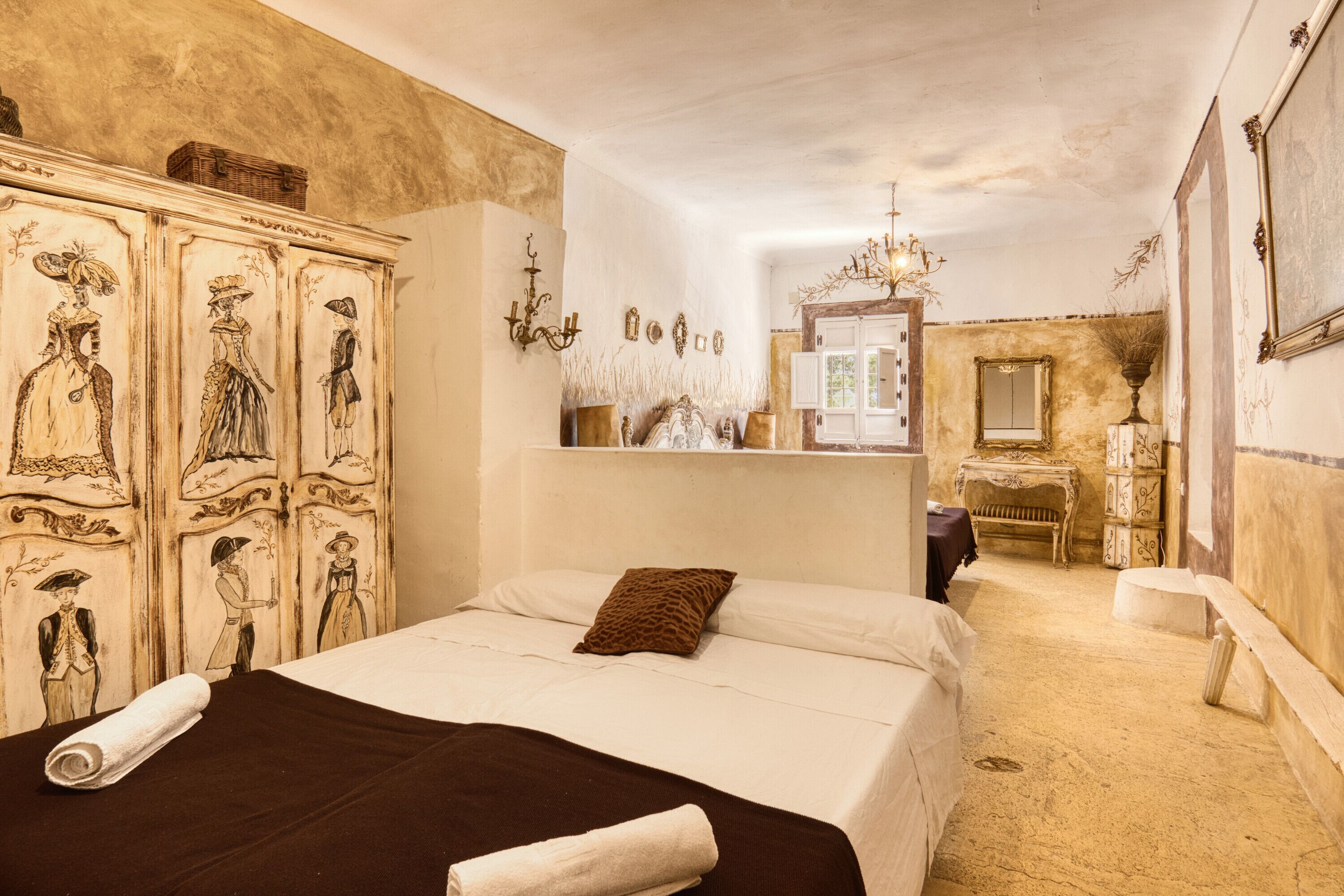 5 間睡房、熨斗/熨衫板、免費 Wi-Fi、床單