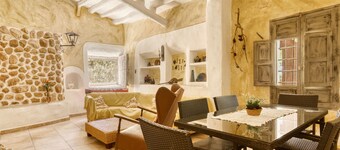 Country House 'Tia Juana' with Mountain Views, Private Pool and Wi-Fi