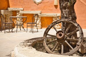 Outdoor dining - Country House 'Señores Y Tía Juana' with Mountain View, Private Pool and Wi-Fi (Monovar)