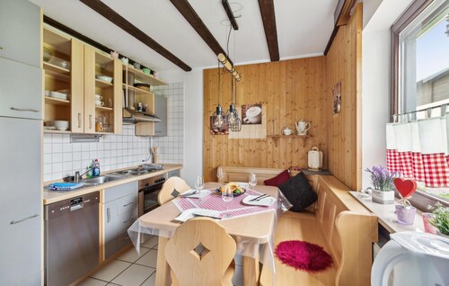 Gorgeous apartment in Arrach with WiFi