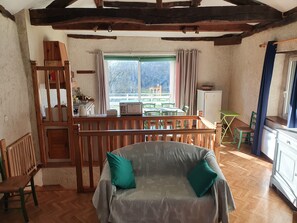 TV, fireplace, table tennis