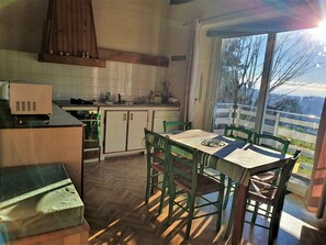 Dining - Charming 3-Star House, Perfect for a Peaceful and Authentic Stay in the Tarn (Montredon-Labessonnié)