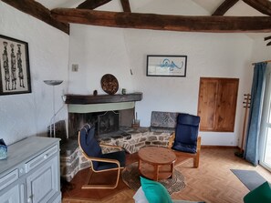 Interior - Charming 3-Star House, Perfect for a Peaceful and Authentic Stay in the Tarn (Montredon-Labessonnié)