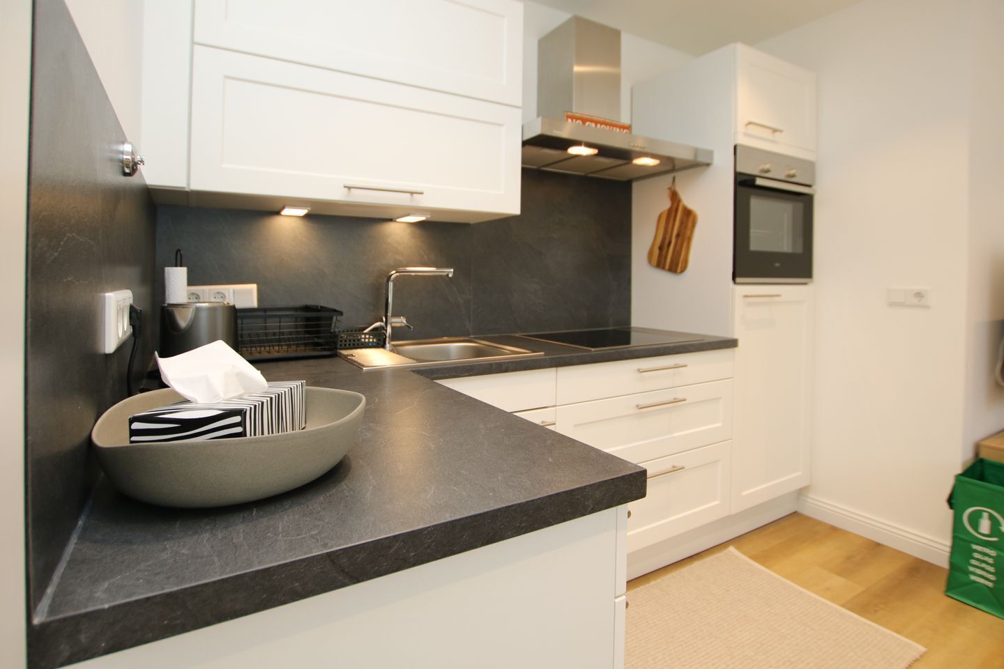 Refrigerador, horno, parrilla de estufa y lavavajillas 