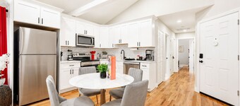 Private 1BR Apt, 2BD 1BA, Sleeps 5, Clean & Reliable, Near NYC