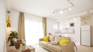 Living area - Three bedroom apartment in Girona (Girona)