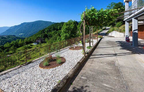 Cozy home in Lamon with WiFi