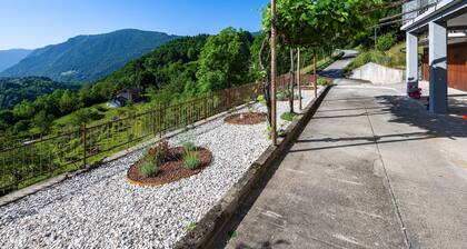 Cozy home in Lamon with WiFi