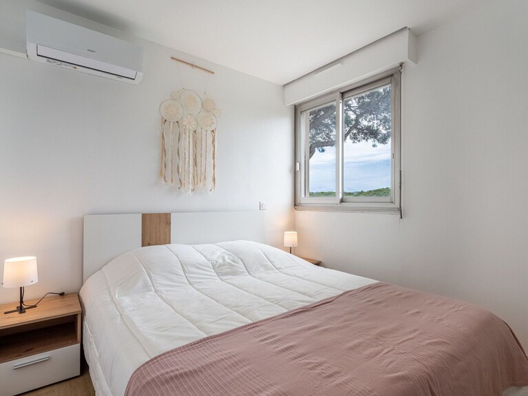 Angenehme Wohnung Für 4 Leute Mit W-lan, Pool, Klimaanlage, Tv Und Terrasse - Porquerolles