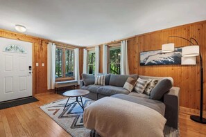 TV, fireplace - Shanty Creek Family Retreat, Resort Pool,Ski,Golf (Bellaire)