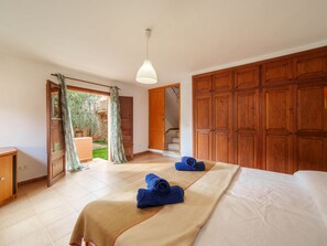 3 chambres, bureau, fer et planche à repasser, Wi-Fi