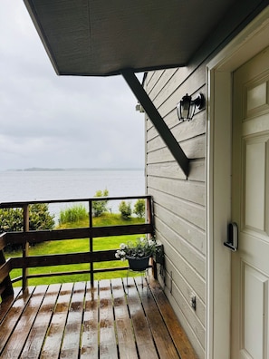 Terrace/patio - Oceanfront🔹Abundant Wildlife Viewing Opportunities🔹Local Native Owners (Ketchikan)