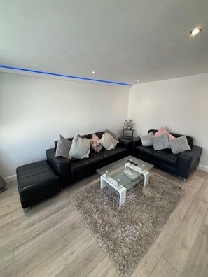 TV, fireplace, stereo