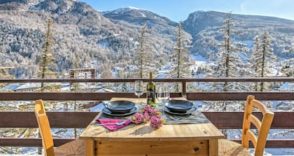 Starkeeper Apartment, Pragelato, Italy