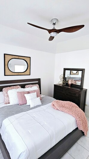 2 bedrooms, iron/ironing board, WiFi, bed sheets