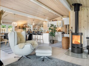 Interior - "Livni" - from the sea by Interhome (Hals)