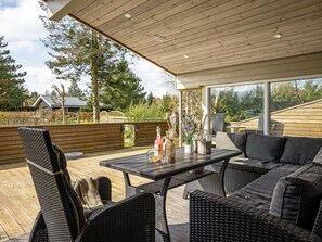 Outdoor dining - "Livni" - from the sea by Interhome (Hals)