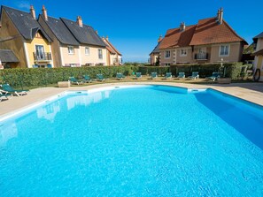 Indoor pool - Port Guillaume by Interhome (Cabourg)