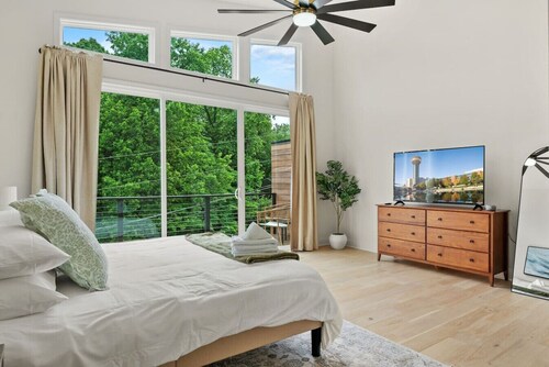 Idlewood Suites ~ 3-Story West Knoxville Suite #3