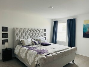 4 bedrooms, desk, iron/ironing board, travel cot