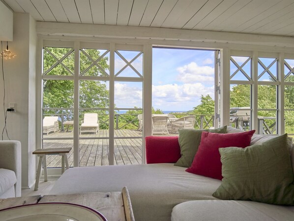 Televisie en een open haard