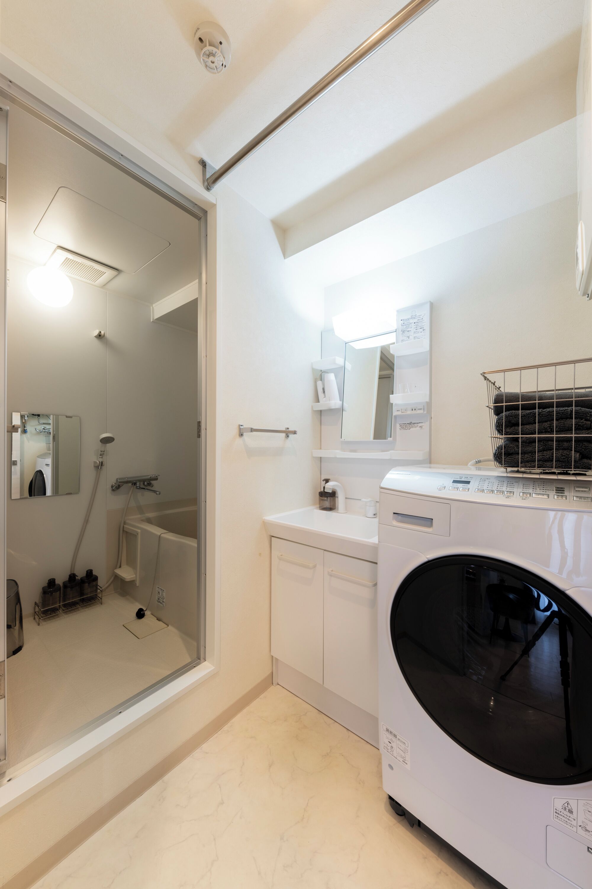 Basic Apartment | Bathroom | Free toiletries, hair dryer, slippers, towels