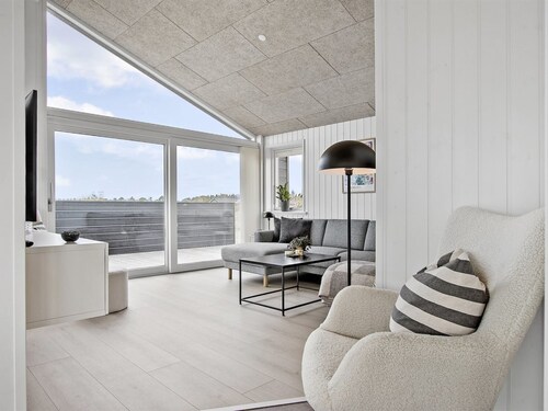 "Frithbjorn" - 900m from the sea by Interhome