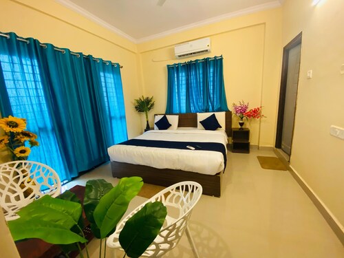 Hotel D Crescent Villa