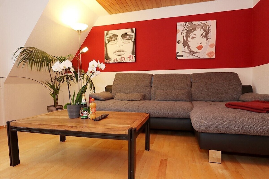 2 Bedroom Apartment In Villingen-schwenningen - Villingen-Schwenningen