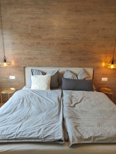 Spacious, newly renovated apartment in southern Burgenland with its own balcony!