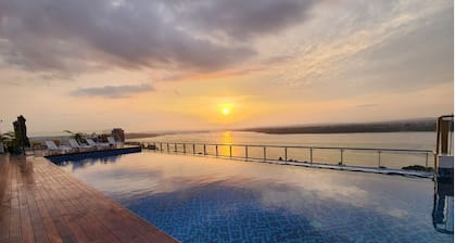 Beautiful luxury apartment in Gombe with Rooftop Pool in the heart of Gombe