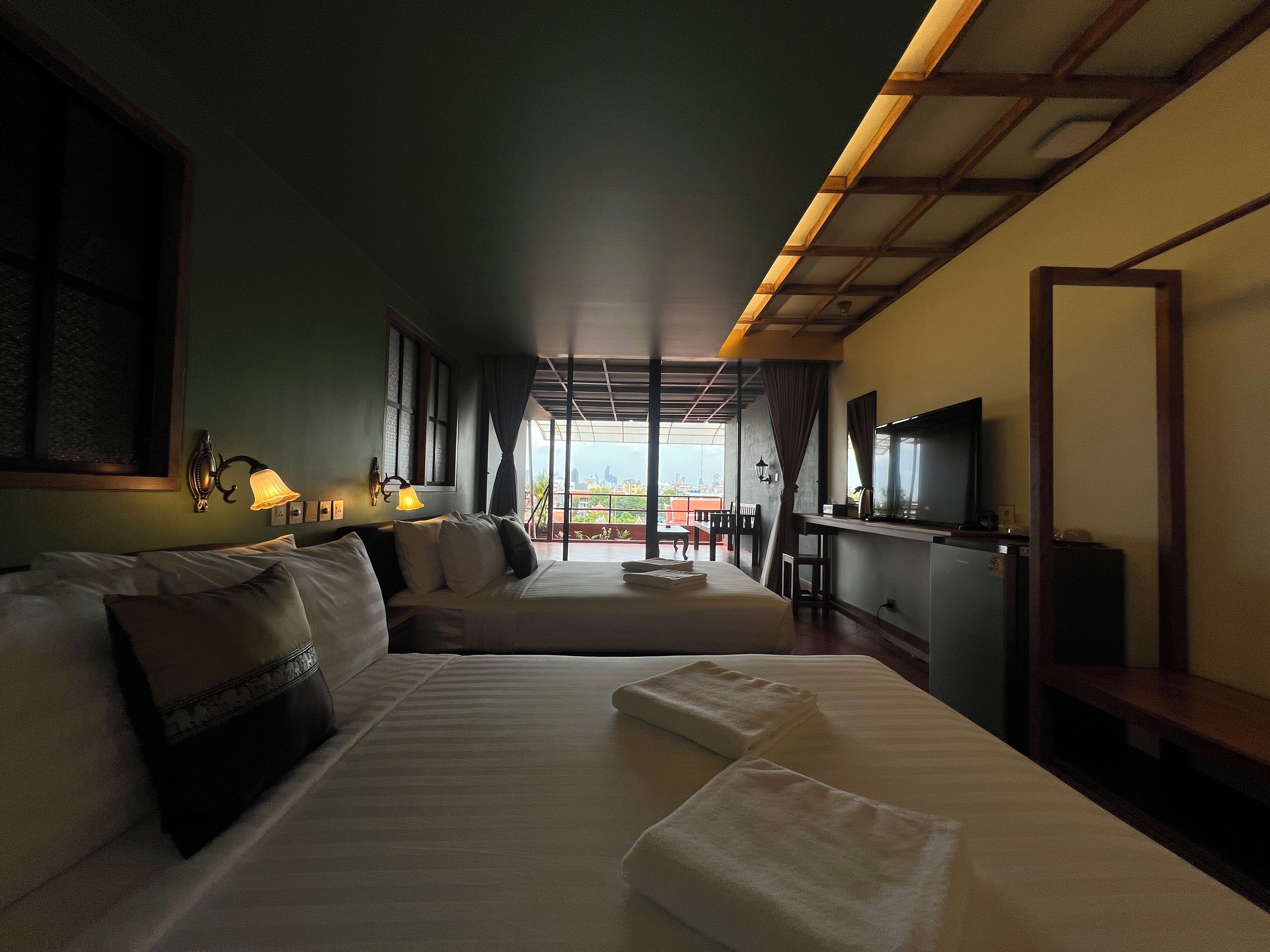 Classic Quadruple Room, City View | Free WiFi